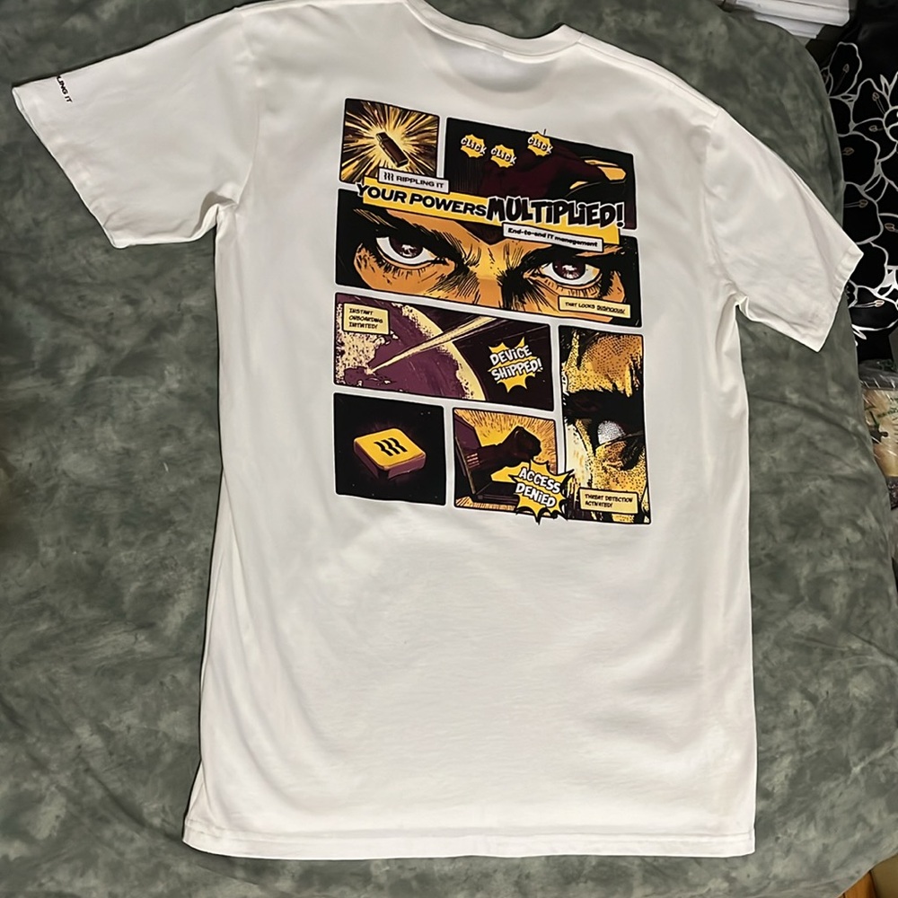 Heroes IT Graphic T-Shirt L 2025 NEW